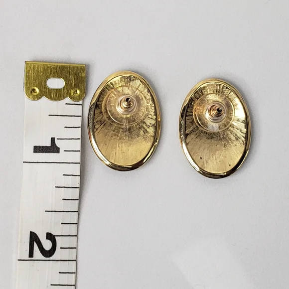 Vintage Green and Gold Cloisonnè Oval Shaped Earrings - Pierced - Picture 7 of 10